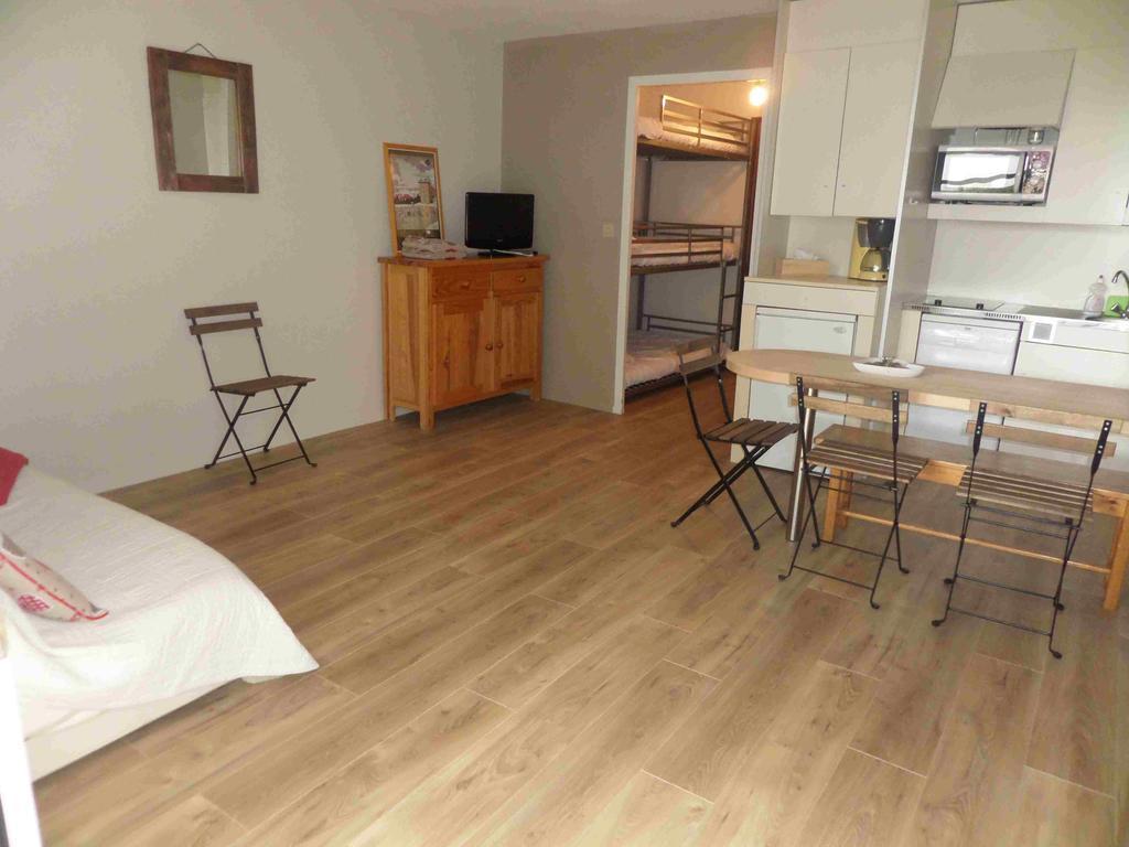 Appartements Les Balcons Du Soleil Font-Romeu-Odeillo-Via Номер фото