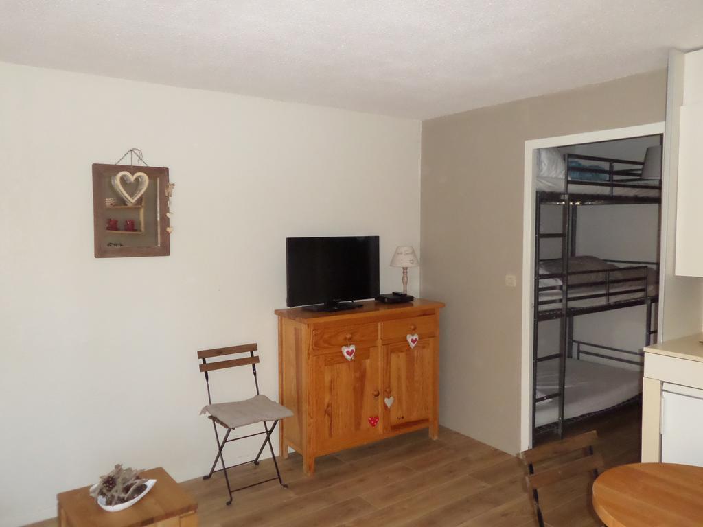 Appartements Les Balcons Du Soleil Font-Romeu-Odeillo-Via Екстер'єр фото